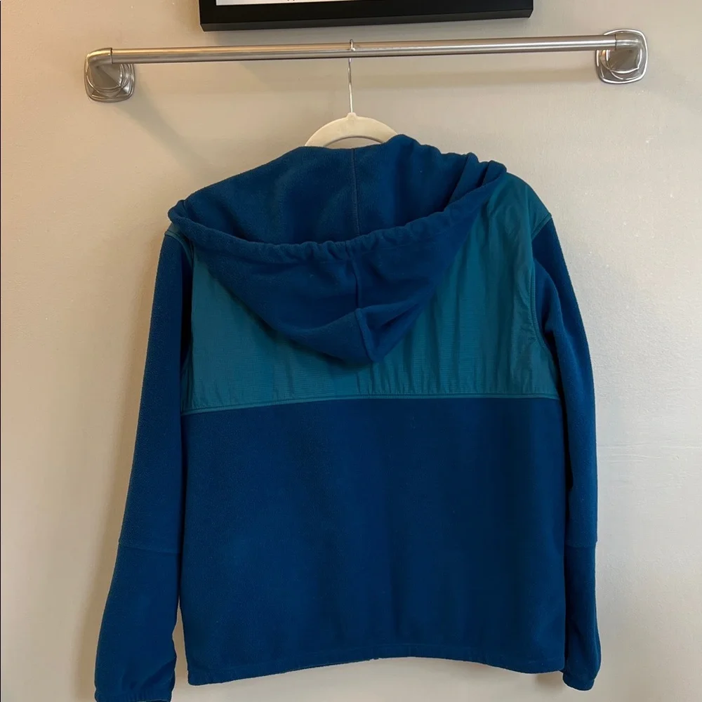 Patagonia women’s nylon jacket with a hood - Picture 5 of 8